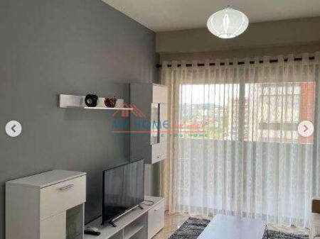 Apartament 1+1 me qera tek pallati me shigjeta ne Tirane