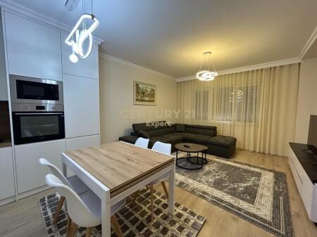 Apartment 2+1+3 + parking space for rent at Tefta Tashko Koco street, Pazari i Ri!