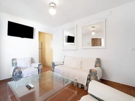 Apartament Me Qera 1+1 Tek Rruga E Durresit (ID B211376) Tirane