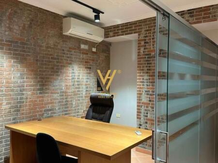 JEPET ZYRE 75 M2 ME QERA TE STACIONI I TRENIT 700 EURO