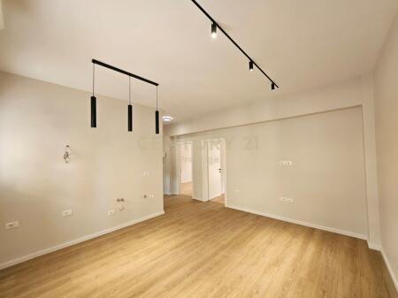 OFFICE SPACE FOR RENT – CENTER, ABOVE NEPTUN, TIRANA!