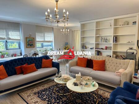 Super Apartament 4+1+3+post parkimi me qera ne Qender prane Toptani Center (ID 4231396).