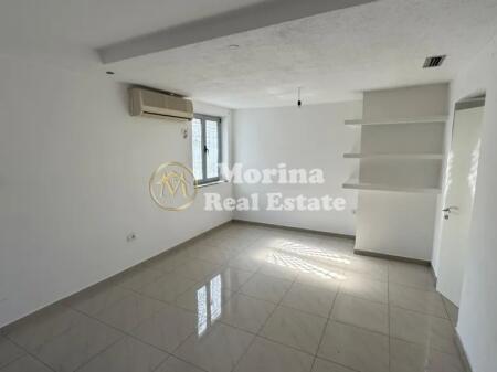 Affitto, Locale Commerciale, Strada di Durazzo, 800 euro/mese