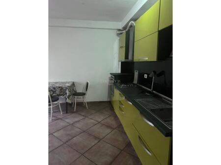 Apartament 1+1 me Qira në Myslym Shyr, Vendndodhje Qendrore !!