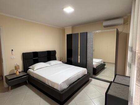Jepet Me Qera Apartament 2+1+1 Ballkon