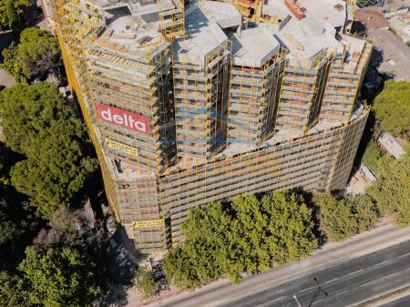 Shitet, Ambient Biznesi, Colonnade Building, Rruga Dritan Hoxha