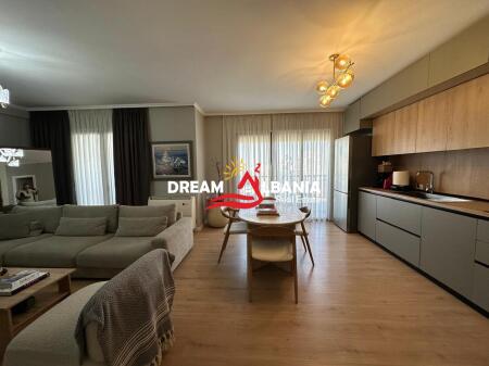 Apartment/Office 3+1+2 for rent on Durresit Street near the Colosseum (ID 4231461).