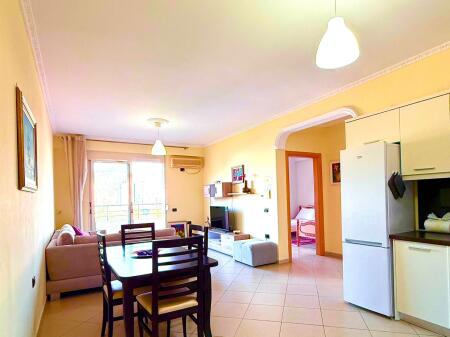 Apartament modern i madh pranë Lungomare VETËM PËR STUDENTË