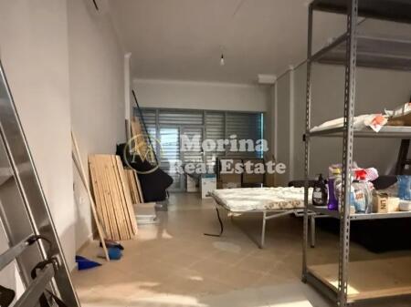 Qera, Ambient Biznesi, ne Laprake, 500 euro/muaj