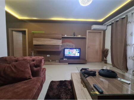 Apartament 2+1 per qira prane Eleonores