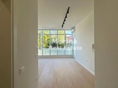 Rent, Business Premises Bulevardi Ri, 500 euros/month