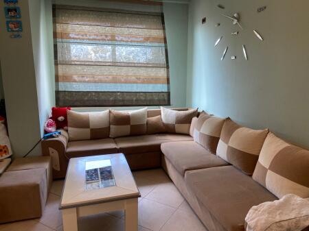 🏢In the Fresku area, near Fresku Restaurant, a 1+1 apartment is for rent, furnished 40,000Leke