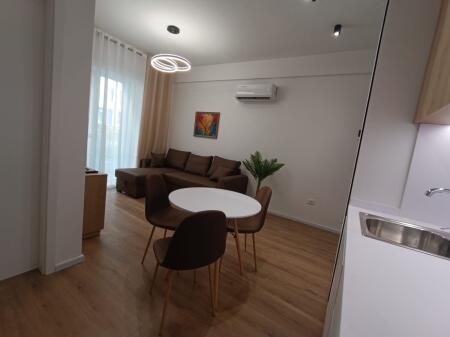 Apartment me qera 1+1+parking Oxa Fresk