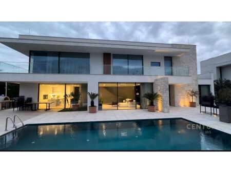 LEDA (IRG120691) VILË LUKSOZE PËR SHITJE NË MJULL-BATHORE! - 2,000,000 €