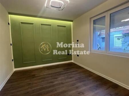 Shitet Apartament 1+ 1, te 21 Dhjetori, te Mozaiku,  Cmimi 105000 Euro.