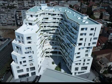 JEPET ME QERA APARTAMENT 2+1 VASIL SHANTO