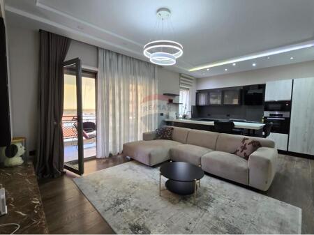 APARTMENT 3+1+2 FOR RENT AT DELIJORGJI COMPLEX