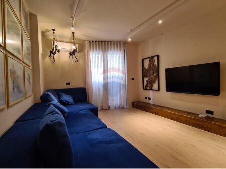 Apartament luksoz 1+1 me qera tek Ish Ekspozita!