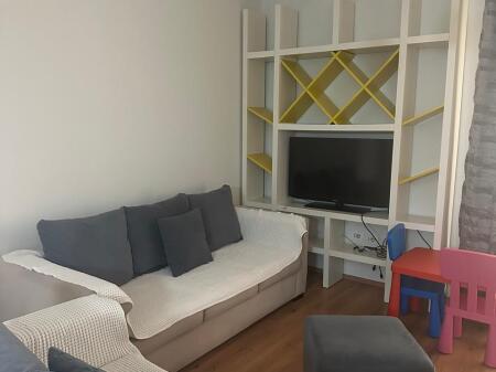 Apartament për qera - rruga Kosovareve
