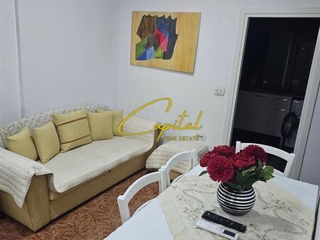 APARTAMENT ME QERA 2+1 QSUT 50.000 LEKE