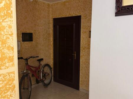 house for rent - Laprak, Blloku Gintash