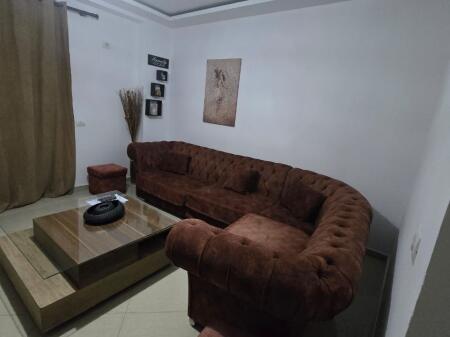 Jepet me qera apartament 2+1 te Kodra e Diellit!
