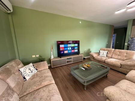 Apartament 2+1+2 për Qira – Liqeni i Tiranës | 1,100€/muaj