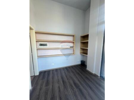 Shop for Rent on Barrikadave Street!