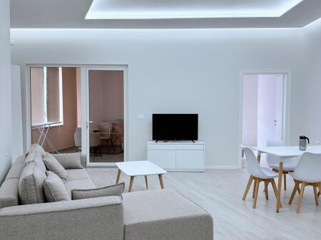 Apartament 1+1 me aredim bashkekohor me qera