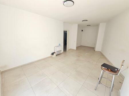 Office For Rent at Barricades Street (ID BZ2688) Tirana