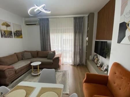 Shitet Apartament 1+1 ne Fresk
