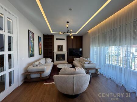 🏡 VILLA MODERNA SU 3 PIANI IN AFFITTO – COLLINA VERDE, VICINO A TEG