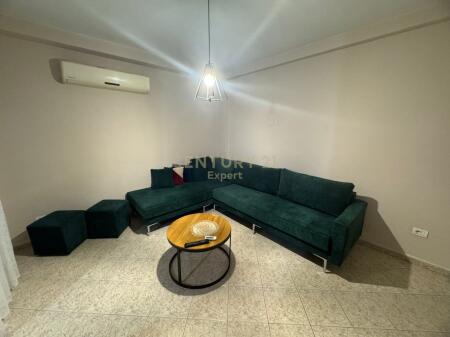 JEPET ME QIRA APARTAMENT 2+1 TEK ZOGU I ZI