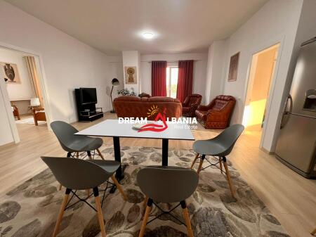 Jepet me qera apartament 2+1+2 ne rrugen Aleksander Moisiu, prane Klanit (ID 42215039)
