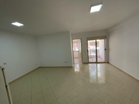 Appartamento 2+1+2 in vendita a Yzberisht
