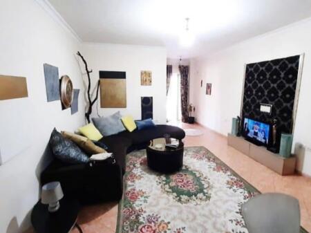 APARTAMENT ME QIRA 2+1+2- ZOGU I ZI