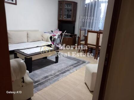 Shitet Apartament 2+ 1, te Zogu i Zi, Rruga Mine Peza, Cmimi 125000 Euro.