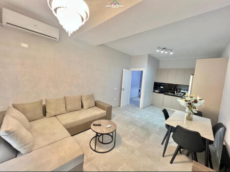 For rent apartment 2+1+2 with brand new garage at Brryli by Niket Dardani