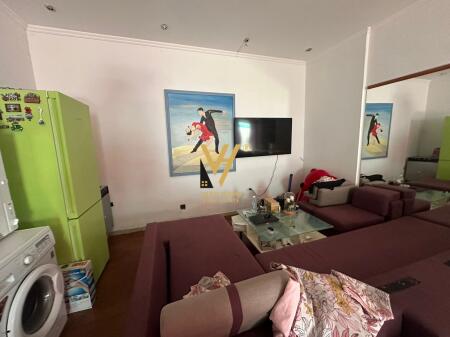 BUSINESS PREMISES 71 M2 FOR RENT AT 21 DHJETORI 1,000 EURO