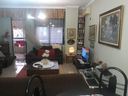 Jepet me Qira Apartament 1+1 – Fresku (Pallatet 3D)
