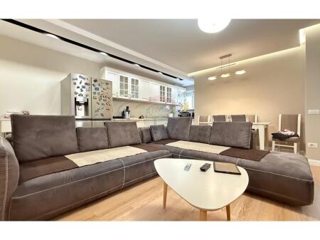 Apartment 2+1 for rent on Kosovareve Street!