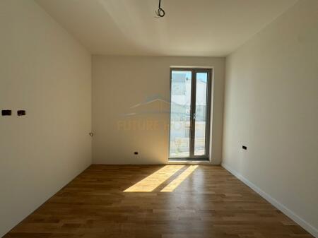 In vendita, Villa su 2 piani, Farkë, Tirana