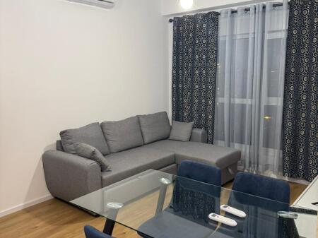 🏢Ne zonen e Ali Demit,Rezidenca Kaimi jepet me qera apartament1+1, i mobiluar.50,000 Leke