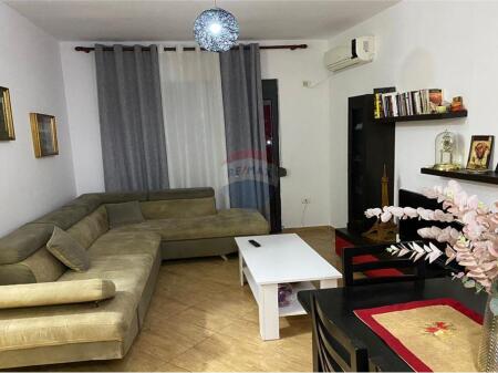 Jepet apartament 2+1+2 me Qira "Astir"