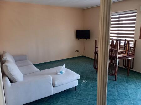 🏢Rruga e Elbasanit,prane Iute Credit jepet me qera apartament 2+1,i mobiluar : 416 Euro   