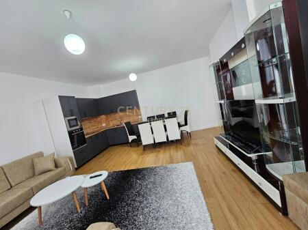 Japim me qira apartament 2+1, kompleksi Tudas
