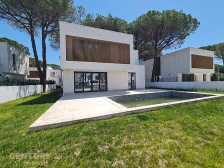 VILLAS FOR SALE IN THE LALEZ BAY!   €1,600,000