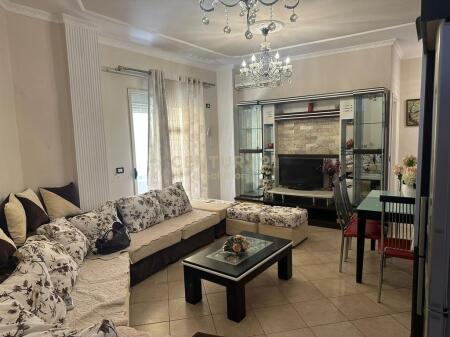 DISPONOJME APARTAMENT 3+1 PER QIRA NE FRESK!