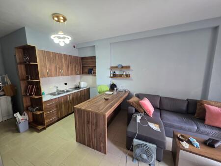 GARSONJERE PER SHITJE PRANE HOTEL Adriatik, Plazh,  DURRËS