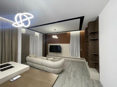 🏢Ish Sheshi Shqiponja,Rr.29 Nentori,jepet me qera per here te pare apartament 2+1+2+2garazhde i mobiluar 850Euro